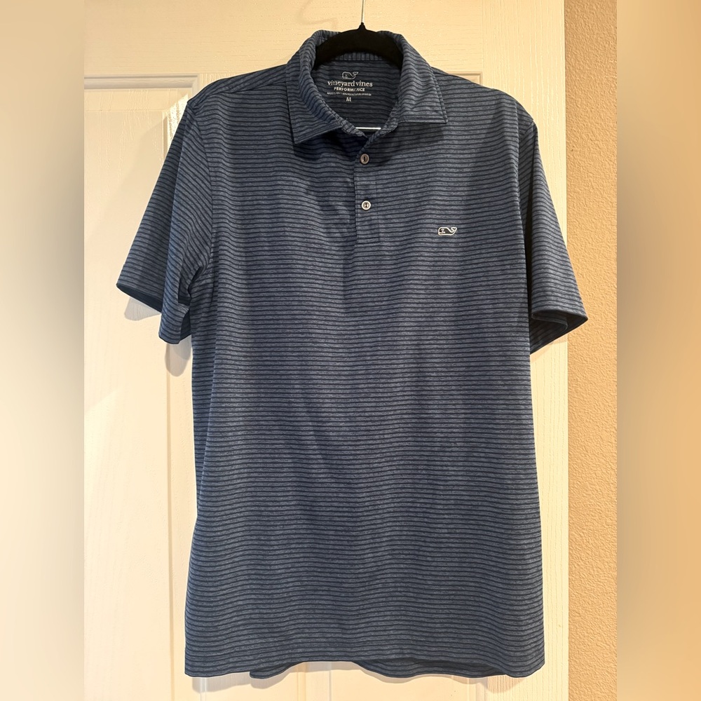 Men’s Vineyard Vines performance blue striped polo, size medium